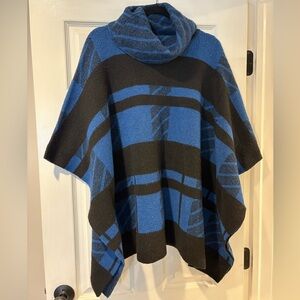 Tags on! Sweater Poncho
